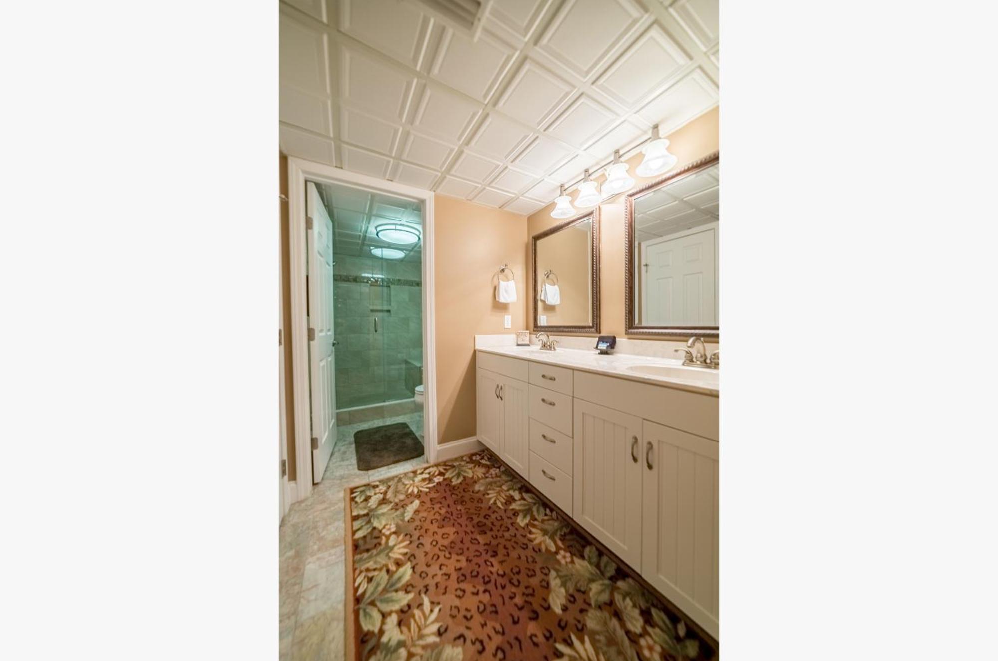 Edgewater 2-1106 'hidden Pearl'