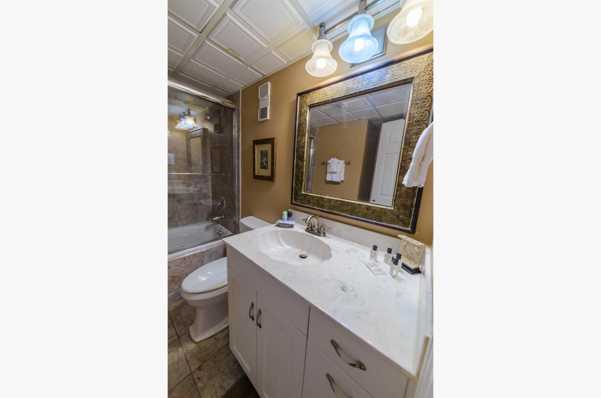 Edgewater 2-1106 'hidden Pearl' *
